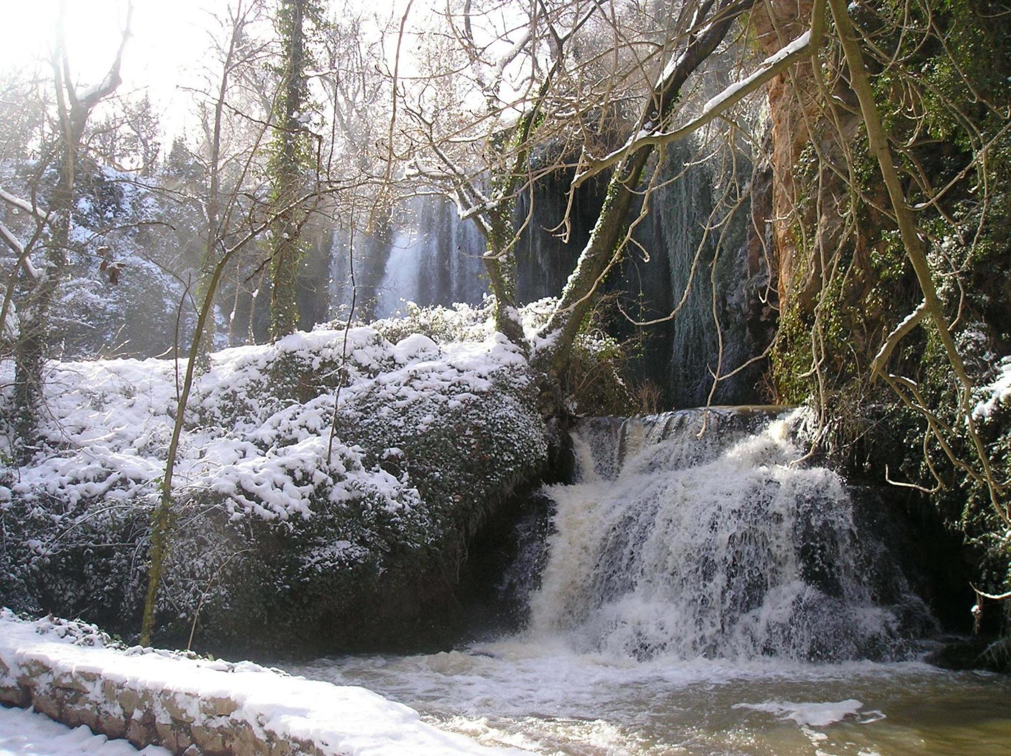 Casa Rural Ruta Del Agua 4 Hab Al Lado Monasterio De Piedra Munébrega 外观 照片