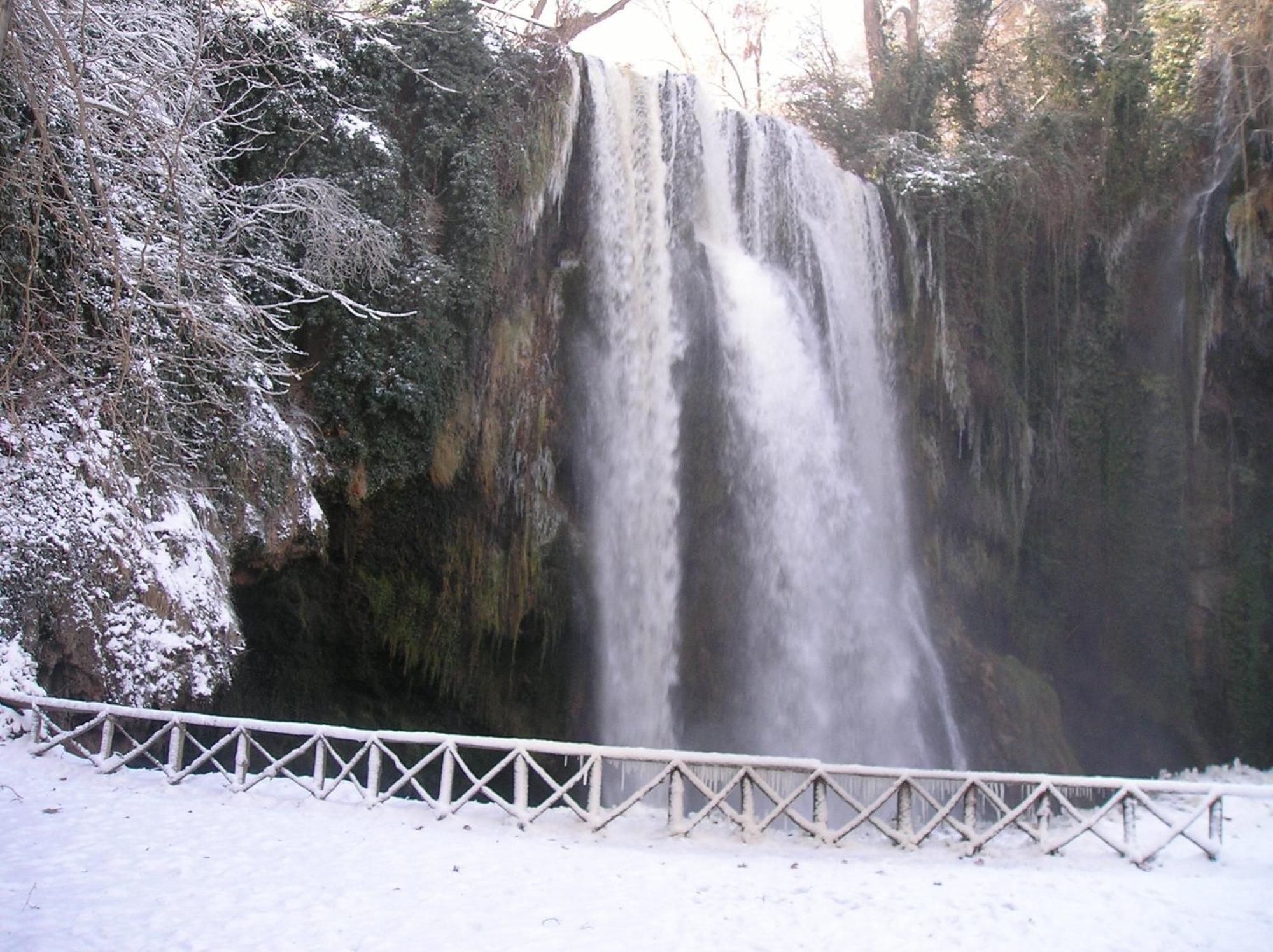 Casa Rural Ruta Del Agua 4 Hab Al Lado Monasterio De Piedra Munébrega 外观 照片